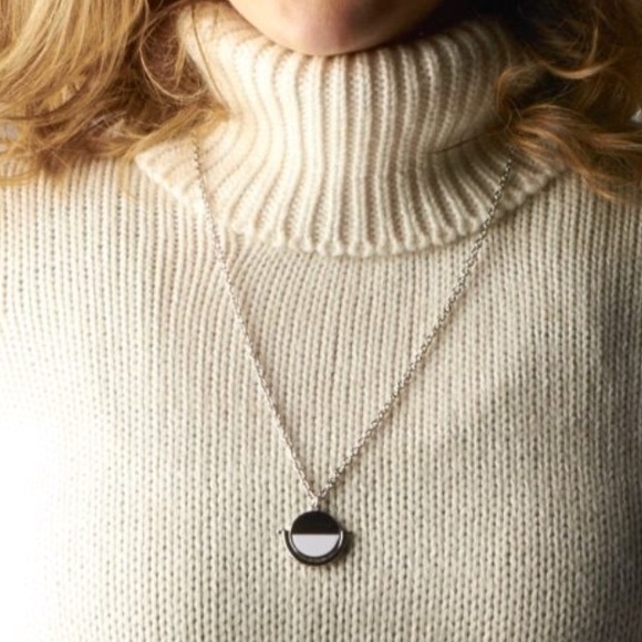 BaubleBar Jewelry - PopSugar BAUBLEBAR Snowfall EXCLUSIVE Pendant NIB